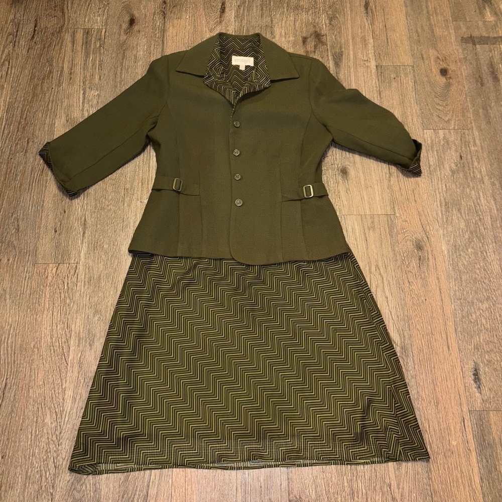 Studio One size 10 ladies matching dress and jacket Olive green